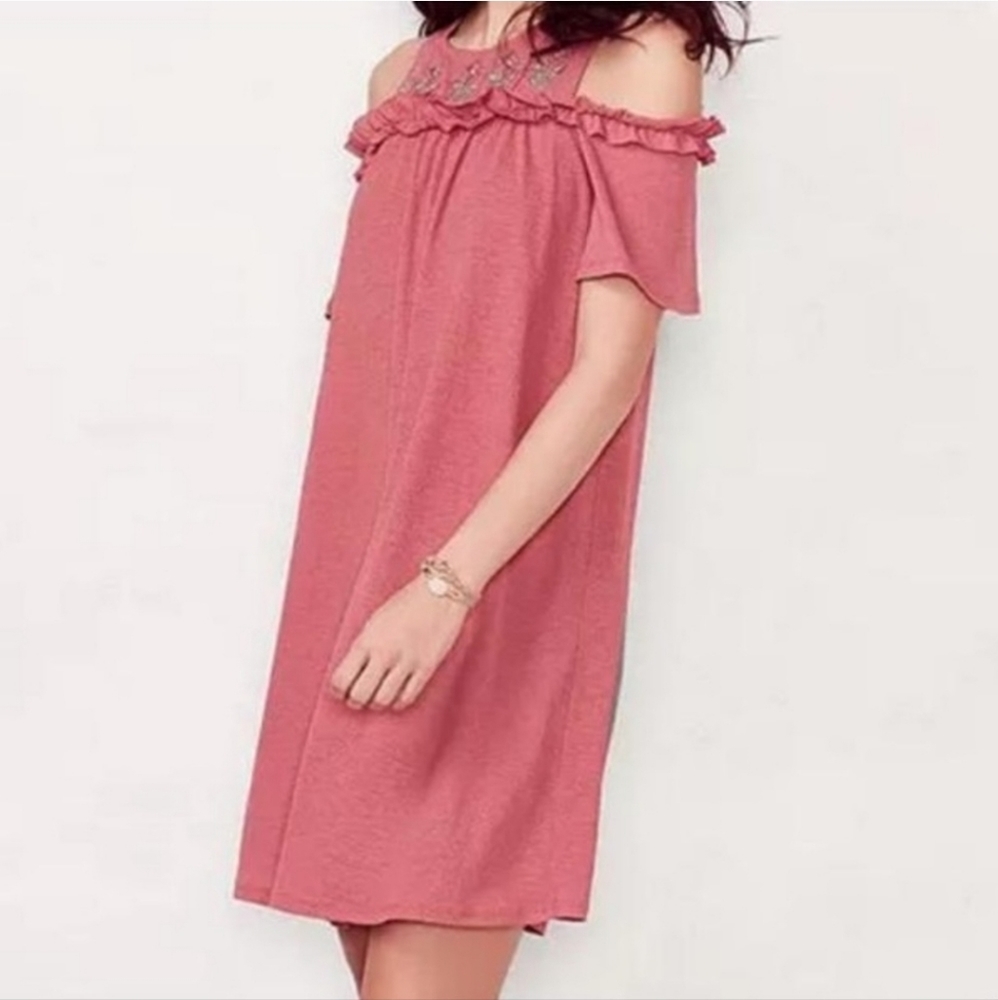 Lauren Conrad medium M dusty rose Embroidered ruffles Cold-Shoulder midi dress